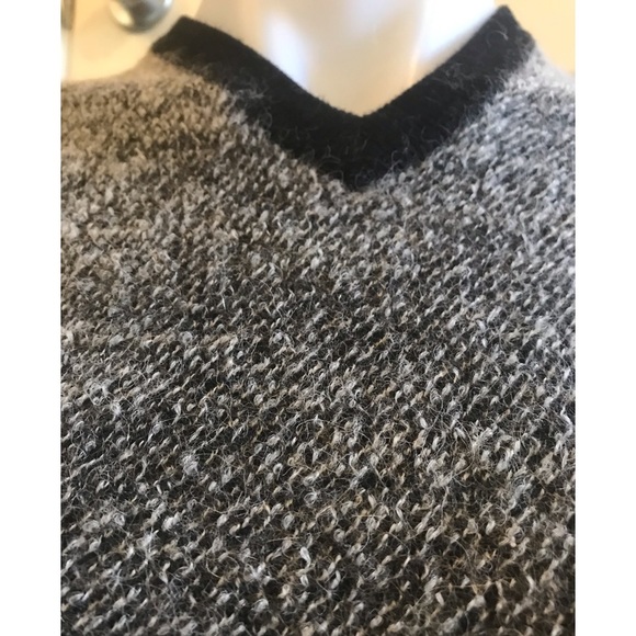 Club Monaco Black Grey V-neck Long Sleeve Wool Alpaca Sweater - Picture 5 of 9